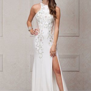 Halter Neck Leg Slit Sheath Prom Dress AC552
